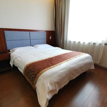 Beijing Gongmei Blue Peacock Business Hotel Buitenkant foto