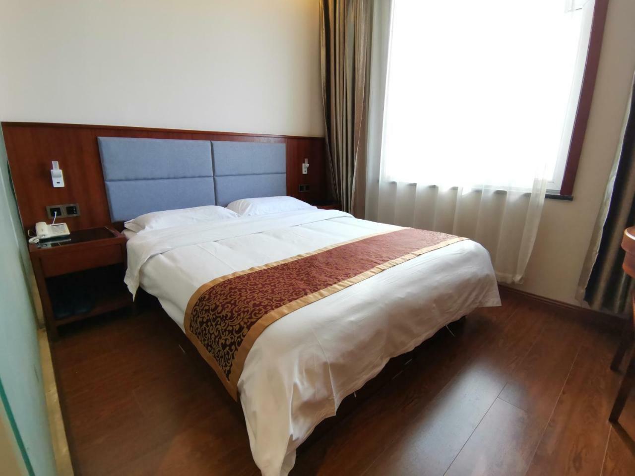 Beijing Gongmei Blue Peacock Business Hotel Buitenkant foto